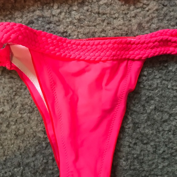 SOLD - Picture 4 of 4